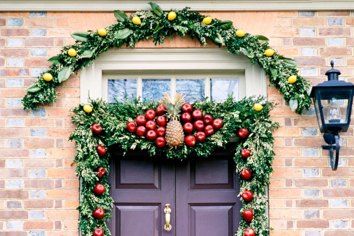 Christmas decoration for door