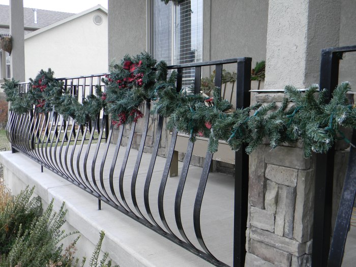 Christmas railing decoration ideas