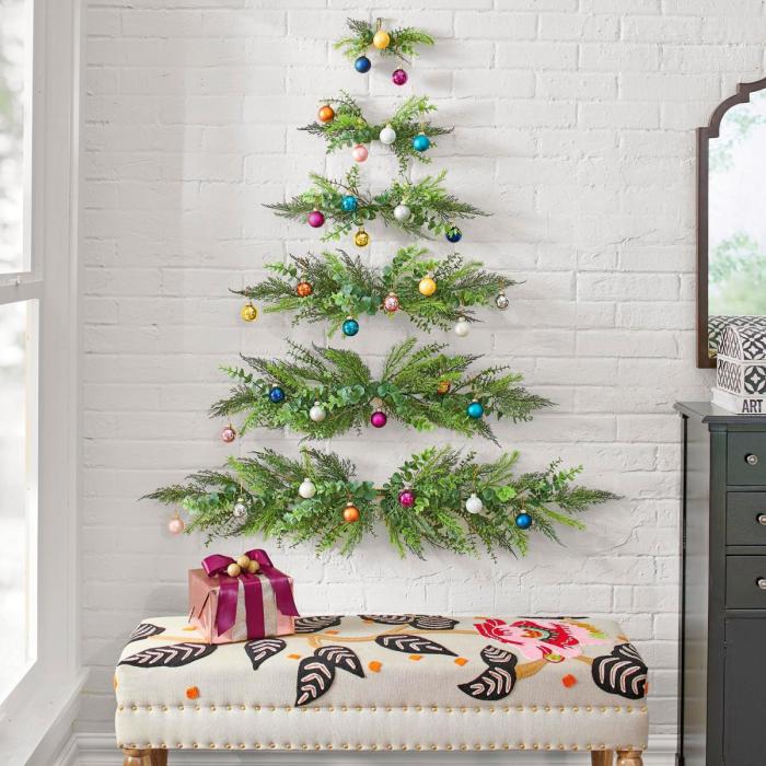 Christmas decoration ideas on wall